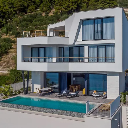 Holiday home In With Wifi *